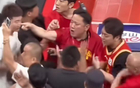 忍无可忍！楼明与上海队球迷，发生了激烈冲突